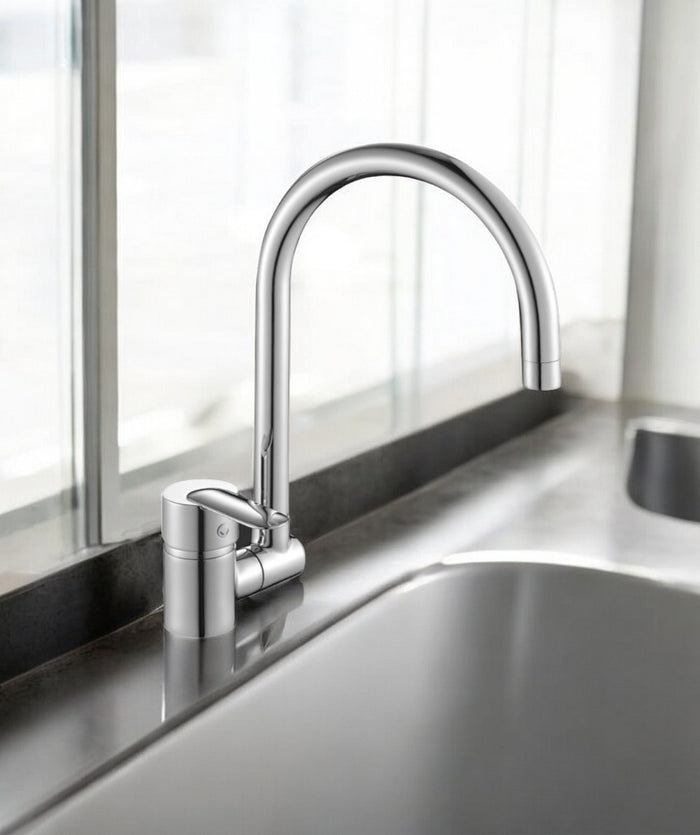 Miscelatore per cucina in ottone cromato, con canna abbattibile sottofinestra laterale