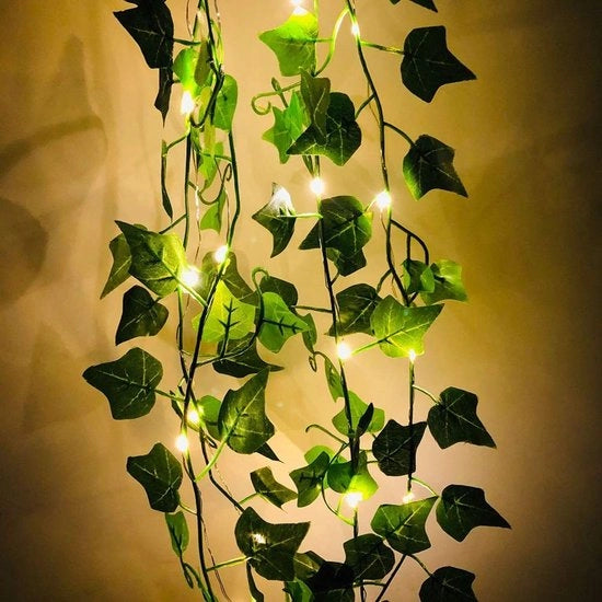 Luci da Sospensione a Filo con Finta Pianta di Ivy - LED - Luminaria Calda - Decorazione per Matrimonio e Giardino - Foglie Verdi