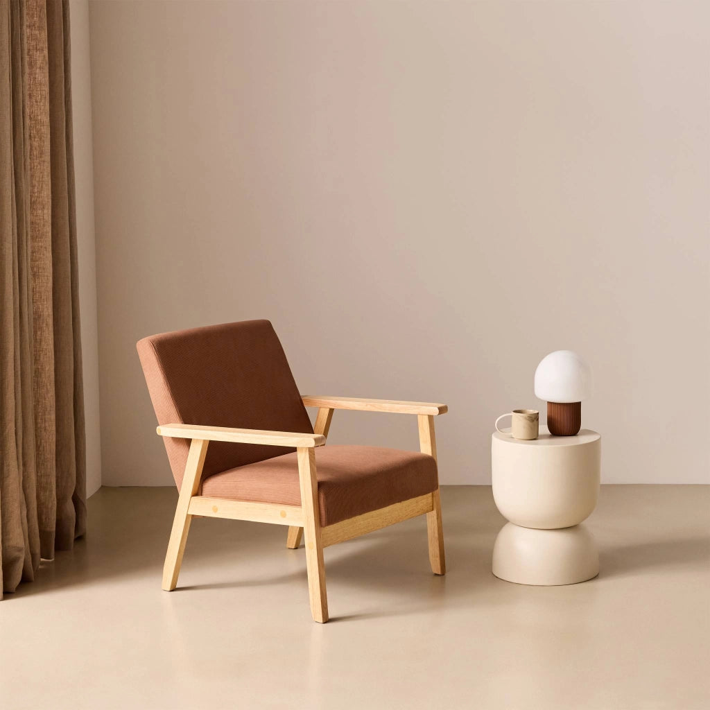 Poltrona scandinava in legno e velluto a coste, marrone