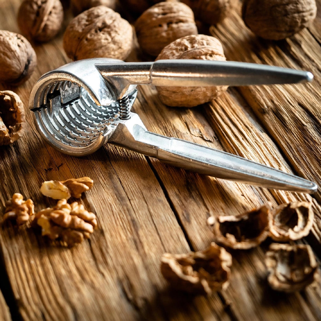 Apri-cracker per nocciole KADAX in robusto alluminio massiccio
