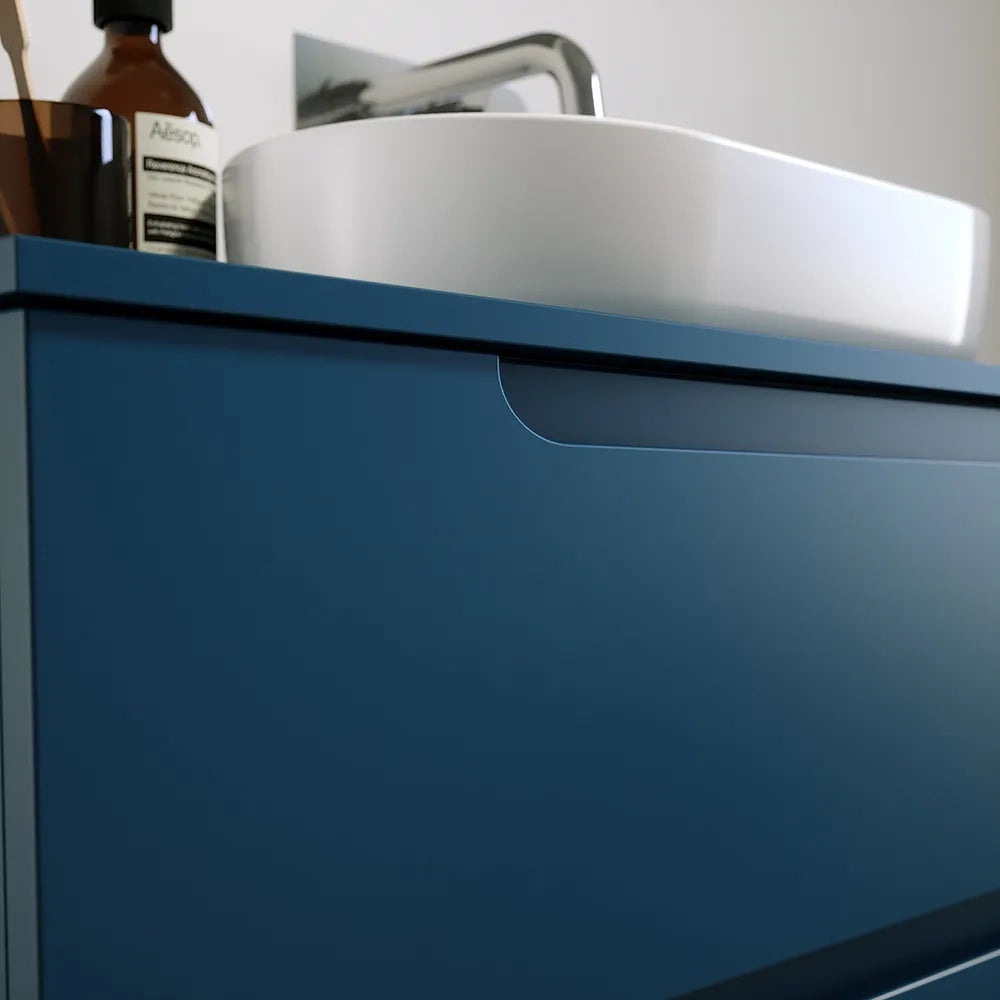 Mobile bagno sospeso 120 cm due cassetti blu zaffiro opaco con top | Ardenne