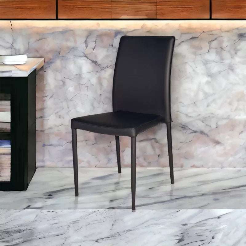 Set 4 sedie moderne in ecopelle nera con struttura in metallo (711) - Mobili 2G