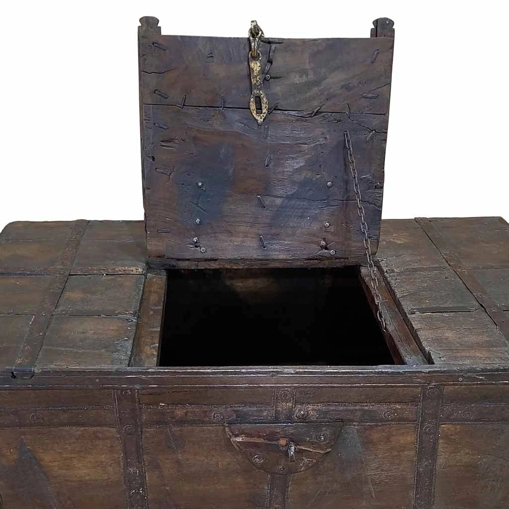 Baule in legno fatta a mano 109x64x45h cm