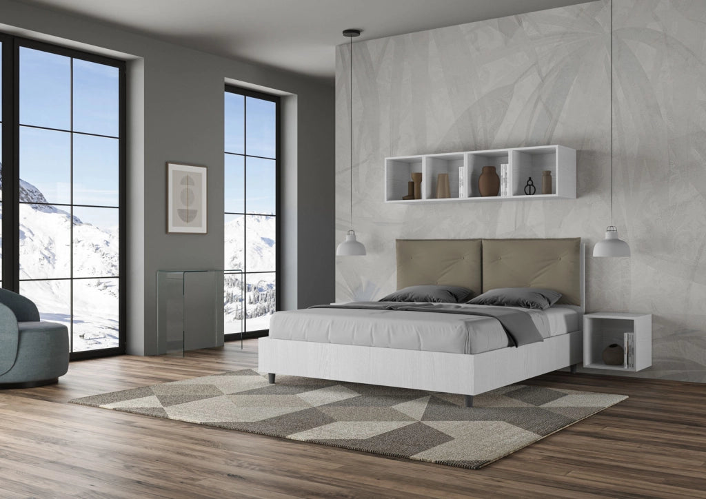 Letto Matrimoniale 160x200 cm con Rete Struttura Bianco Frassico con Cuscini in Similpelle Egos Appia Cappuccino