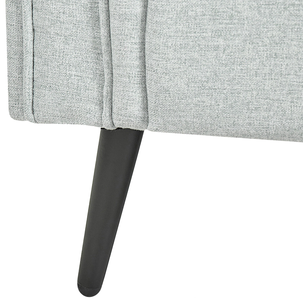 Poltrona Rivestimento in Tessuto Grigio Chiaro Gambe in Metallo nero Cuscini Seduta e Schienale Sfoderabili Stile Retrò Glam