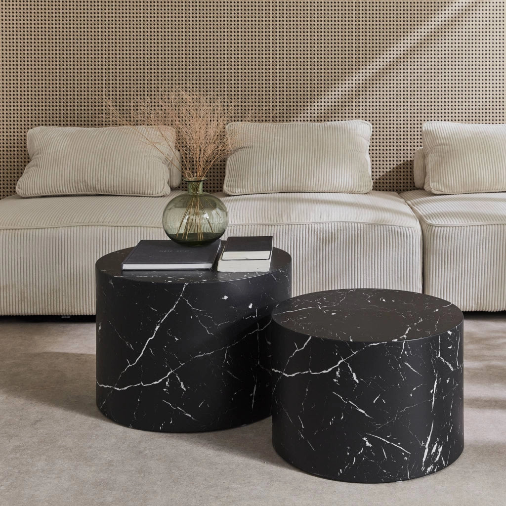 Set di 2 tavolini rotondi con effetto marmo, nero