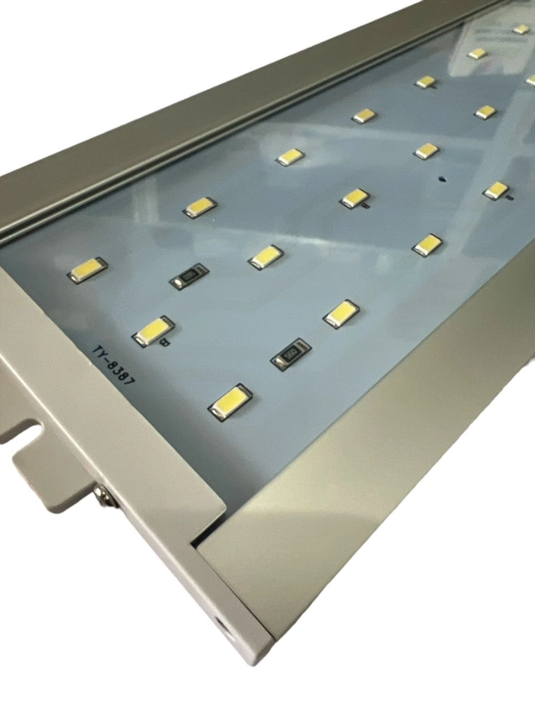 Plaffoniera Led Lampada per acquario con supporto 30-40cm /12-16in Dee-30