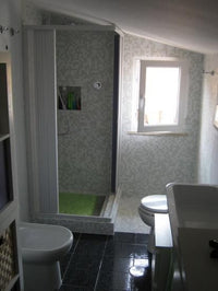 Box doccia Positano - 2 lati, apertura angolare centrale ad angolo retto (doppia anta) - Misura: 75 x 75 x h185