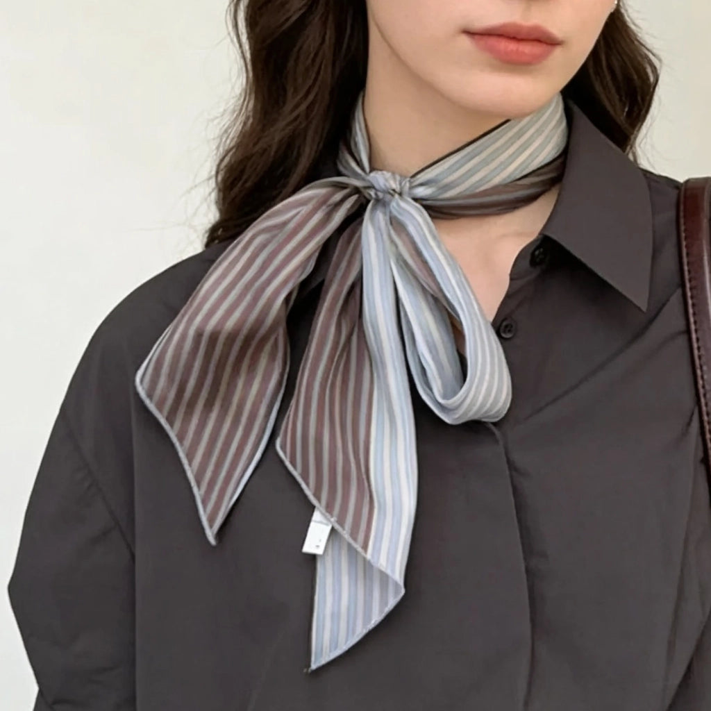 Sciarpa piccola, leggera e monostrato, ideale per la primavera e l'estate, con bordi arrotolati, nastro in chiffon lungo e sottile, sciarpa stretta in seta