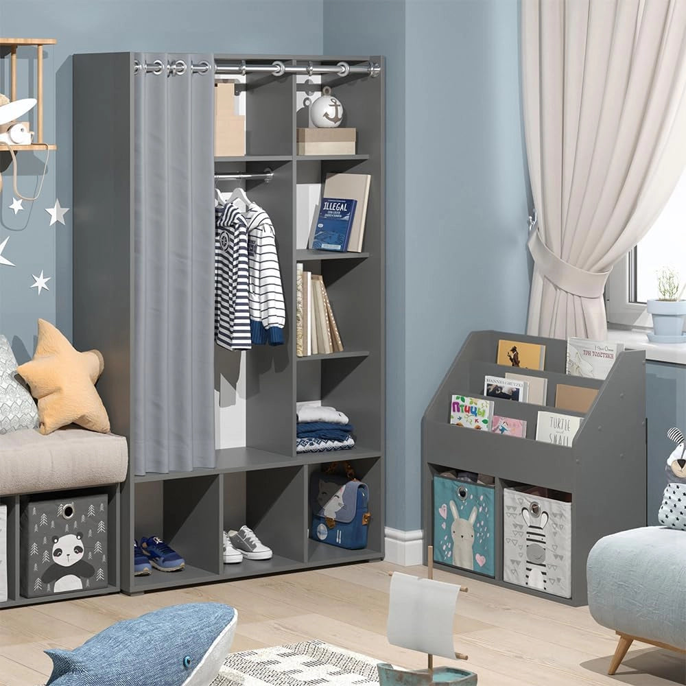Guardaroba per bambini Luigi, Grigio, 105.8 x 178.1 cm con appendiabiti a tenda, combinabile con altri mobili della serie Luigi