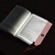 Lampada da lettura LED caricabile, pannello trasparente, ideale per leggere a letto di notte. Disponibile in 3 colori e con timer. Dotata di pannello di illuminazione regolabile e illuminazione della pagina completa.