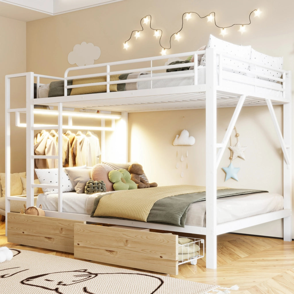 Letto a castello 140x200 cm in metallo e MDF bianco con LED; 2 cassetti e ripiani