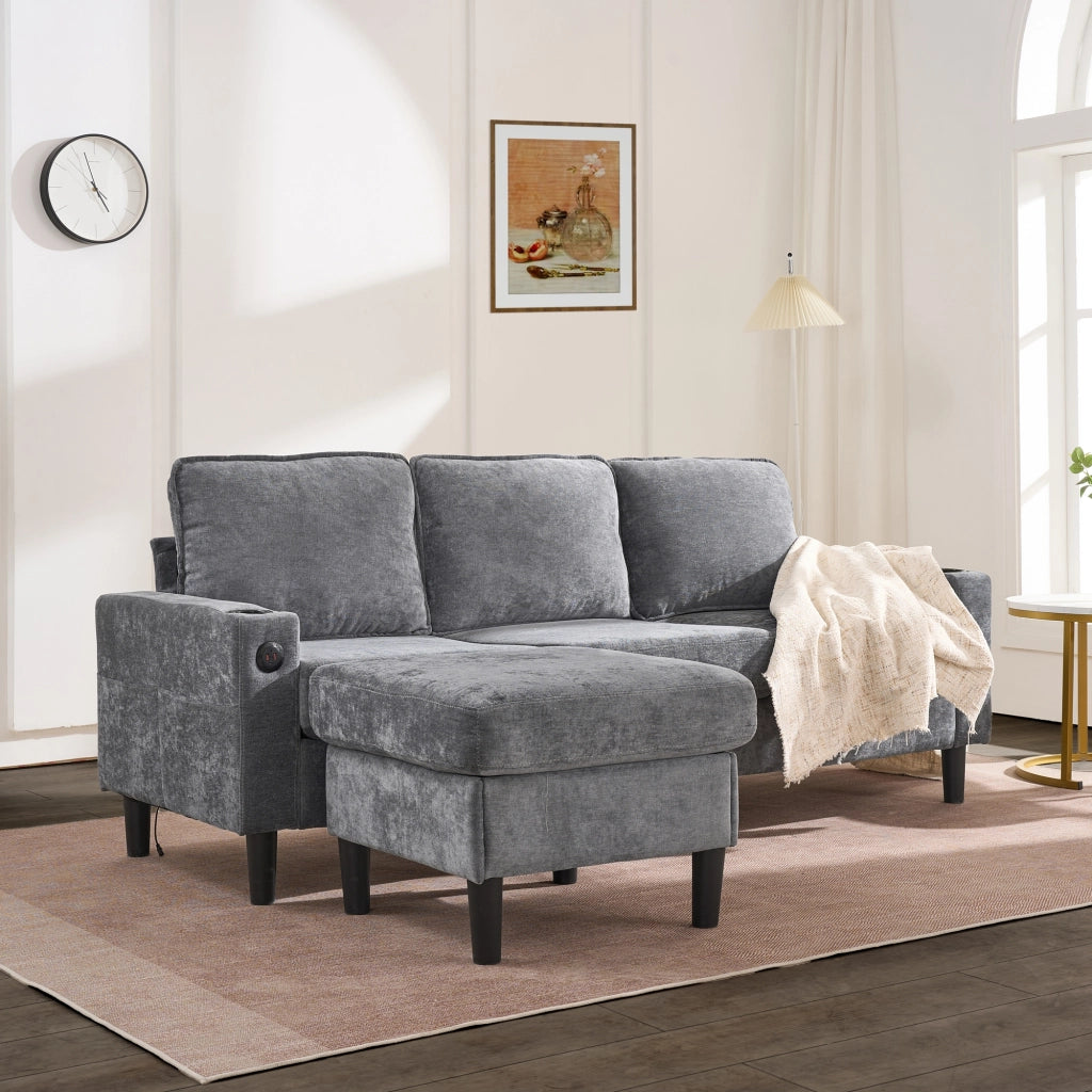 Divano Angolare 3 Posti con USB e USB-C, Portabicchieri e Tasche Laterali, in Lino Grigio 202 × 137 × 80 cm