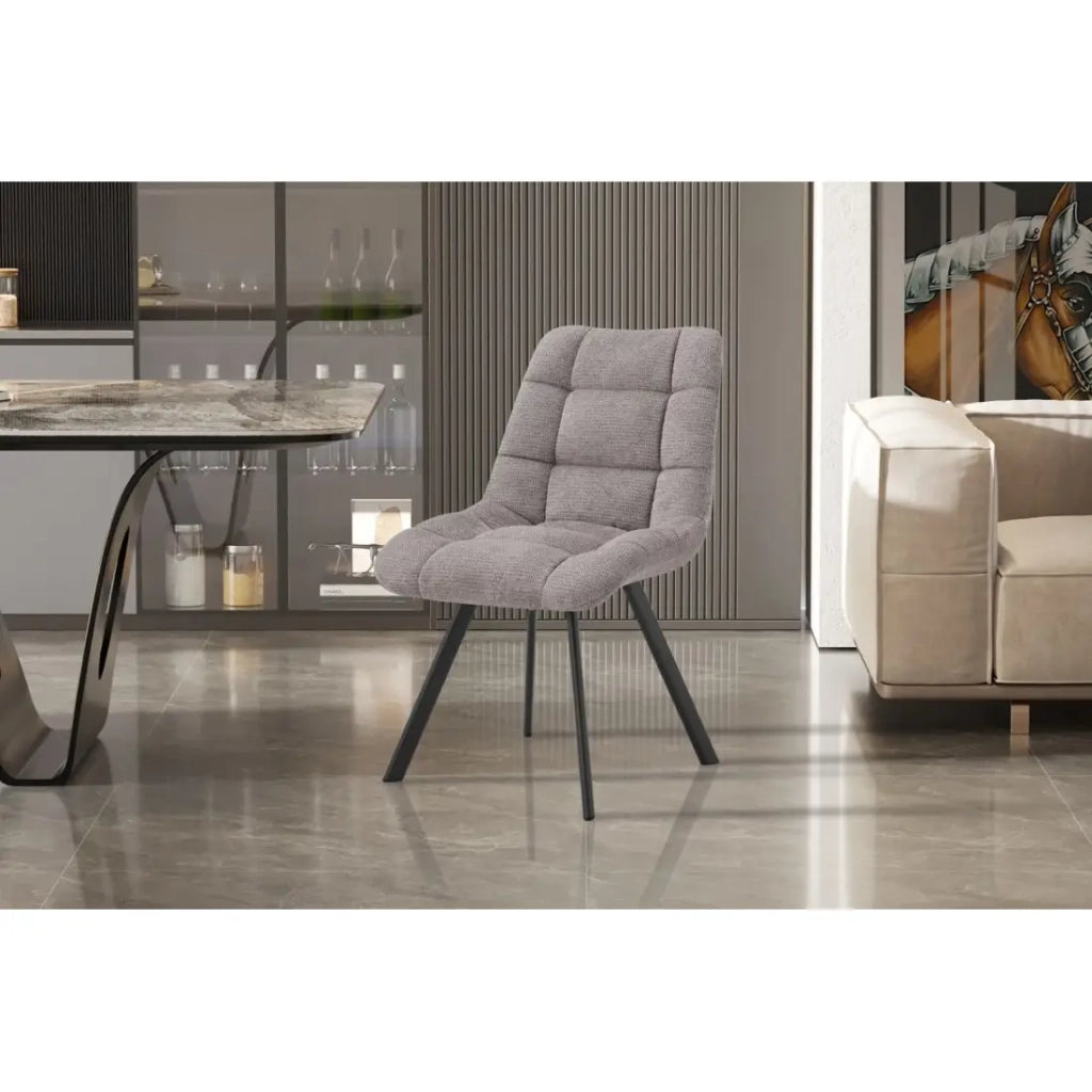 Set di 2 sedie VELMA – Tessuto grigio chiaro – Gambe in metallo – Design moderno – Eleganza morbida e luminosa