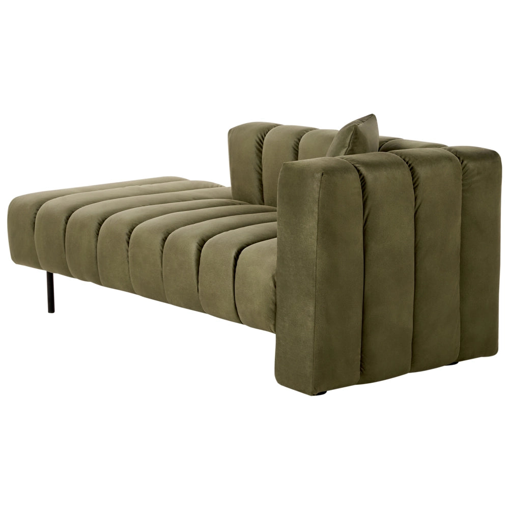 Chaise Lounge destra Tappezzata in velluto verde oliva Gambe nere Cuscino di seduta imbottito Design moderno e glam