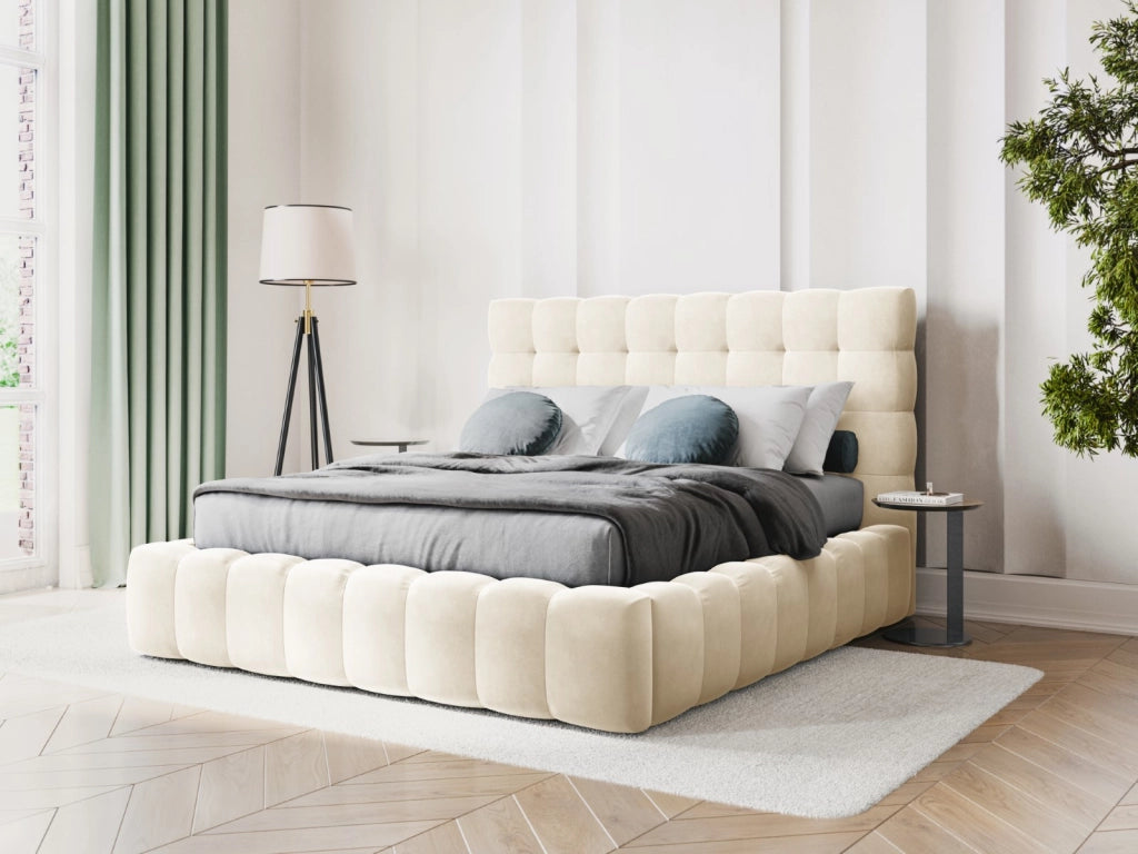 Cosmopolitan Design - Letto a cassettone con testiera "Bali" 200x200cm in velluto beige chiaro 