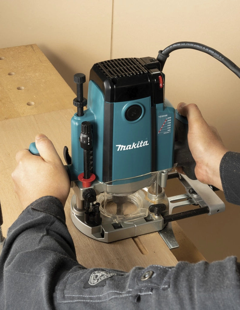 Fresatrice MAKITA RP2303FCXJ (2100 W)