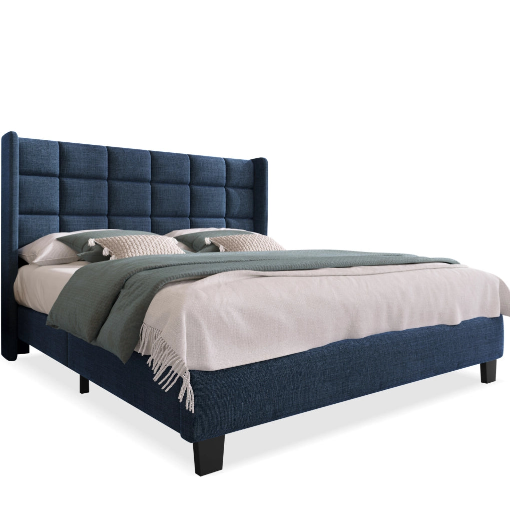 Letto matrimoniale imbottito 140x200 cm con rete a doghe e testiera alta; rivestimento in lino blu