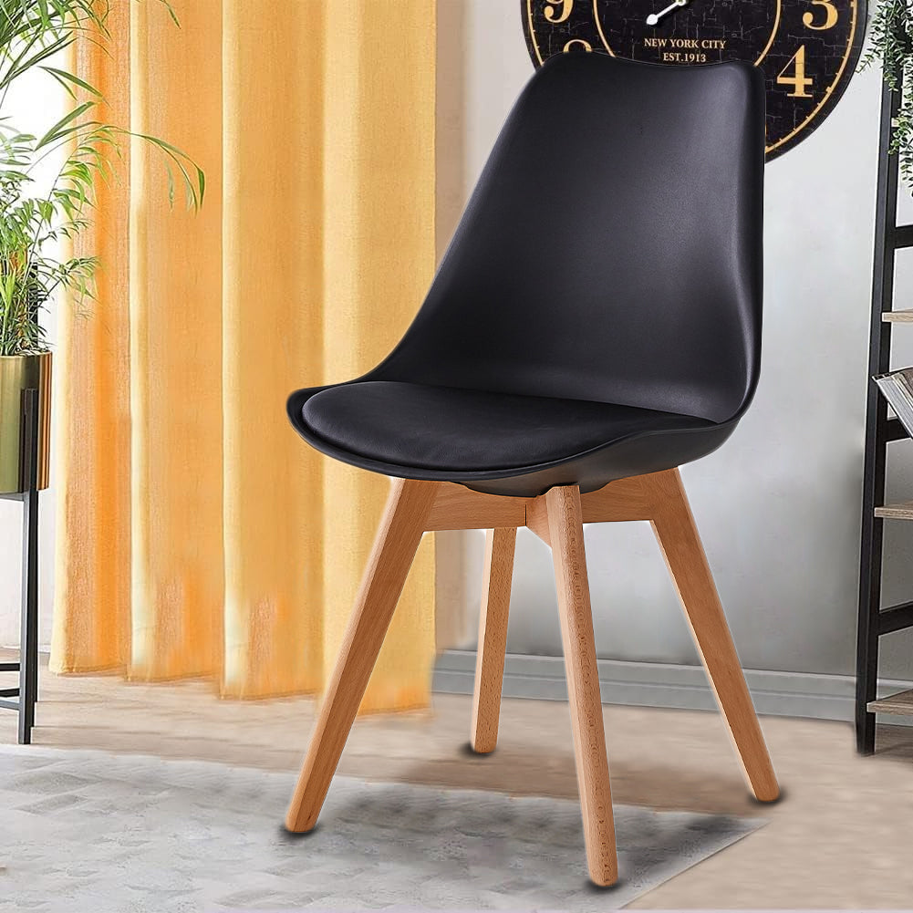 Set 4 Sedie da Pranzo Nero Poltrona Ufficio Casa Gambe in Legno e Cuscino