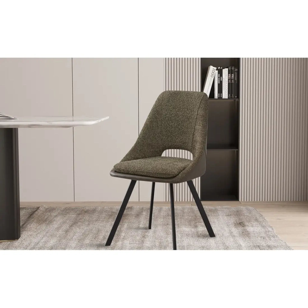 Sedia rivestita in Bouclé per sala da pranzo, colore Verde. Collezione FILOU