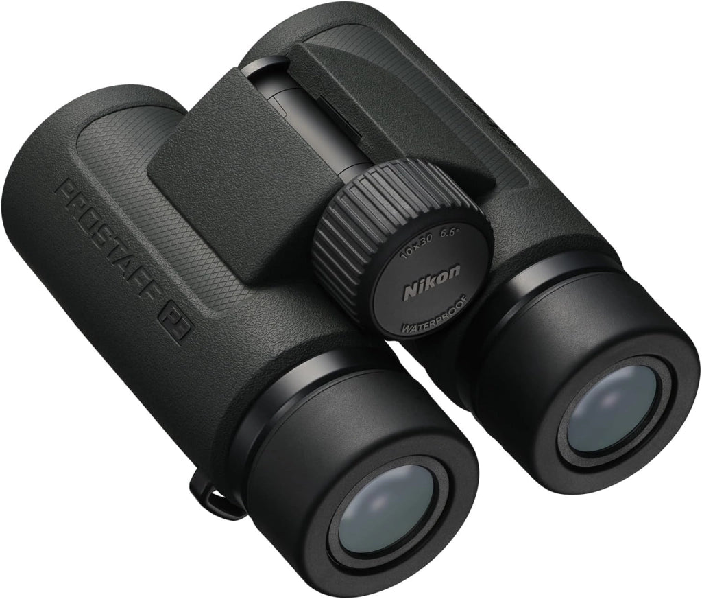 Nikon Prostaff P3 10x30 binocolo | Binocolo compatto impermeabile, antiappannamento, corazzato in gomma, ampio campo visivo e lungo sollievo per gli occhi, modello ufficiale Nikon USA