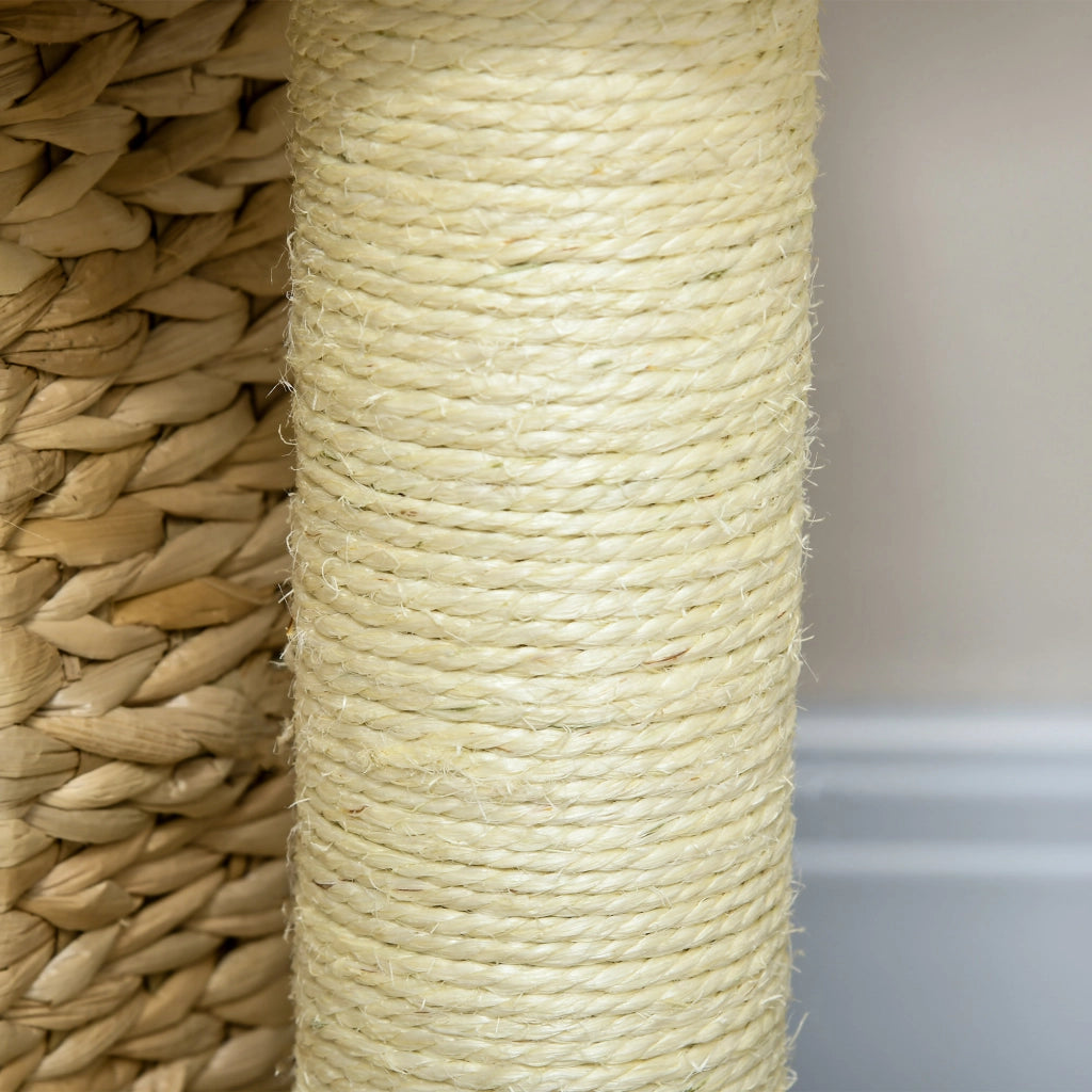 Albero per gatti con tiragraffi in sisal e nicchia ¨C zephmum ¨C beige 45x40x74 cm