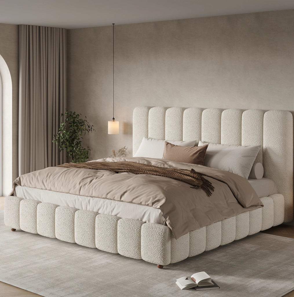 Letto 180x200 cm con rete a doghe e testiera imbottita in boucl¨¦ bianco