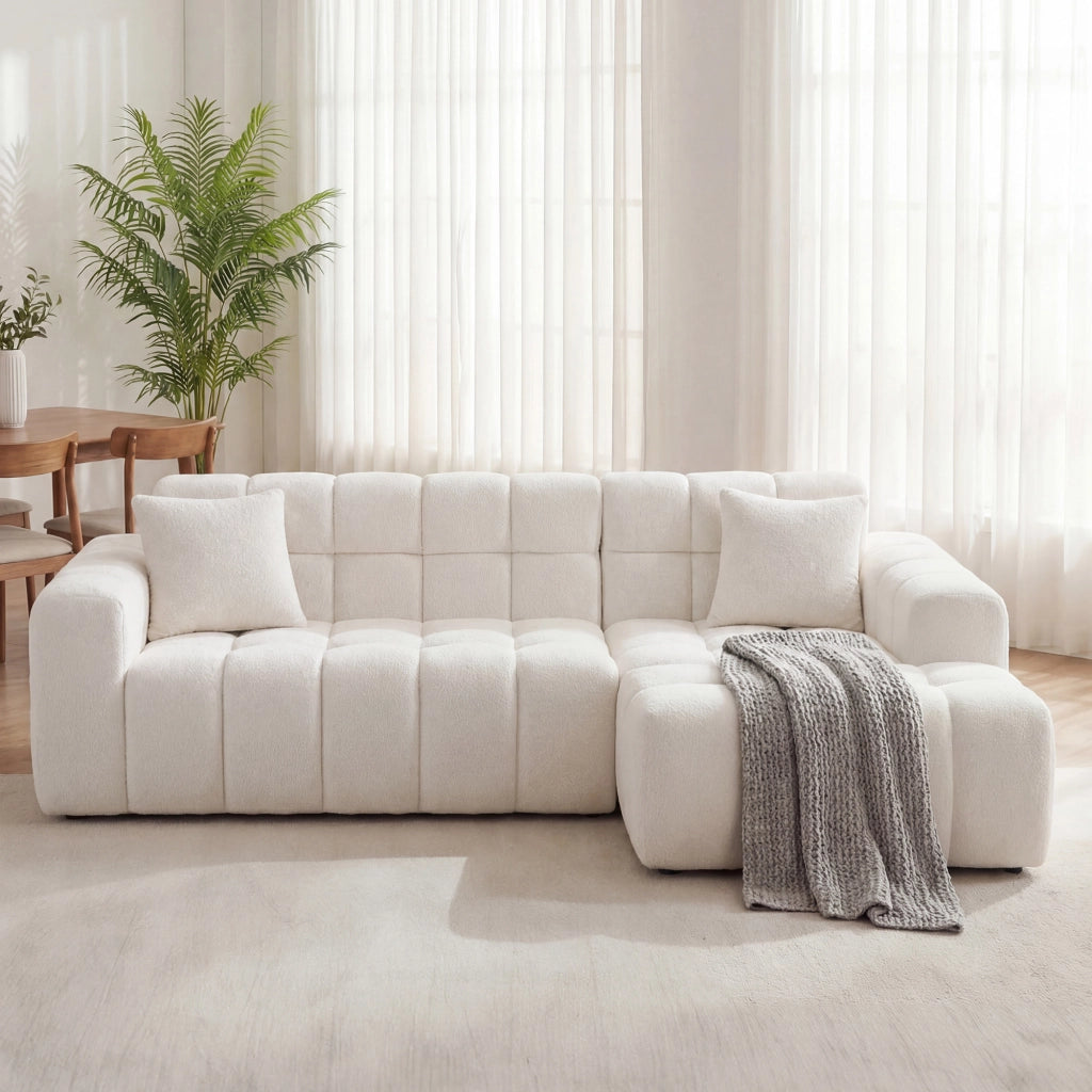 Divano modulare a L in velluto bianco con chaise longue