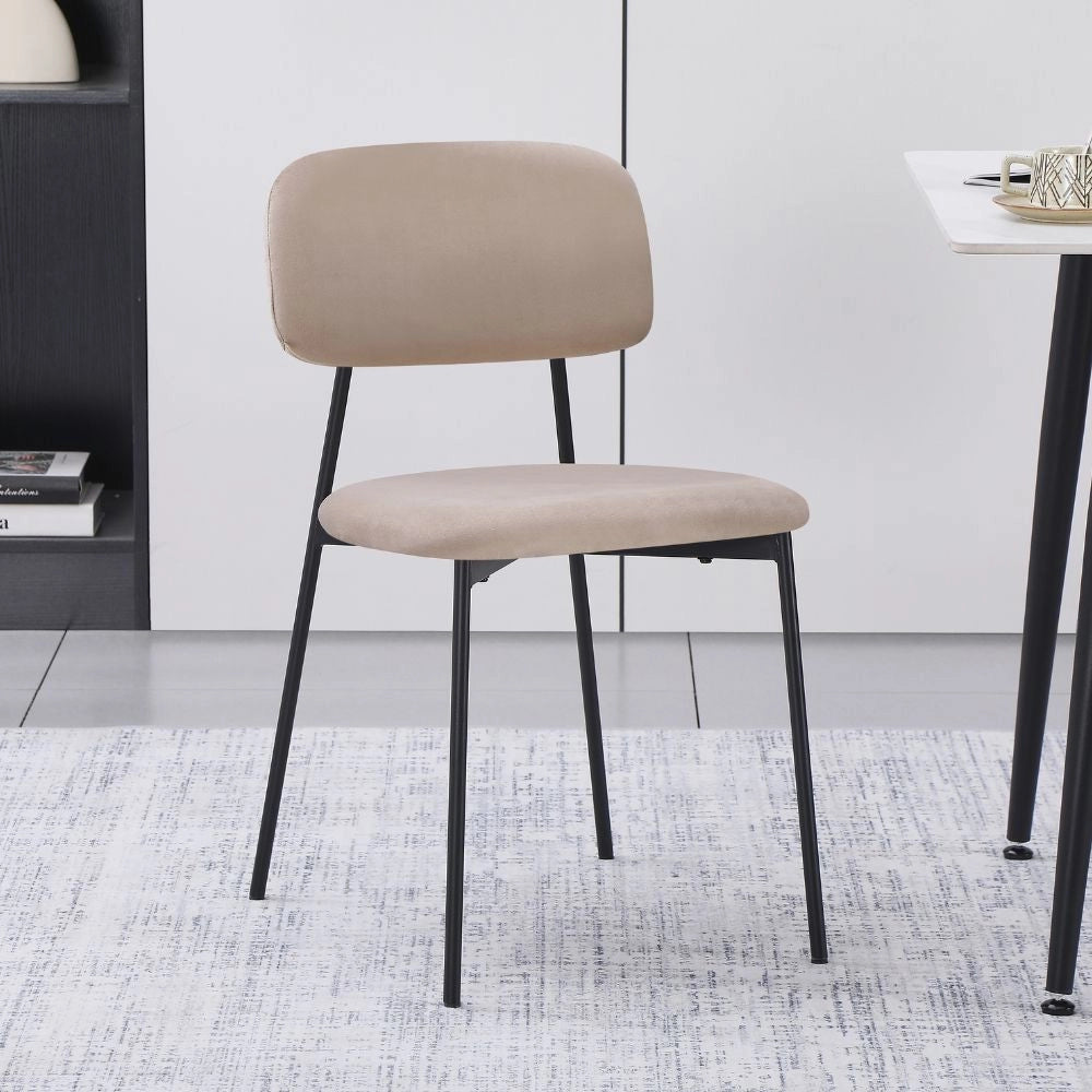 Set 4 Sedie Shen in vellutino taupè e gambe in metallo nero 44x49x78H