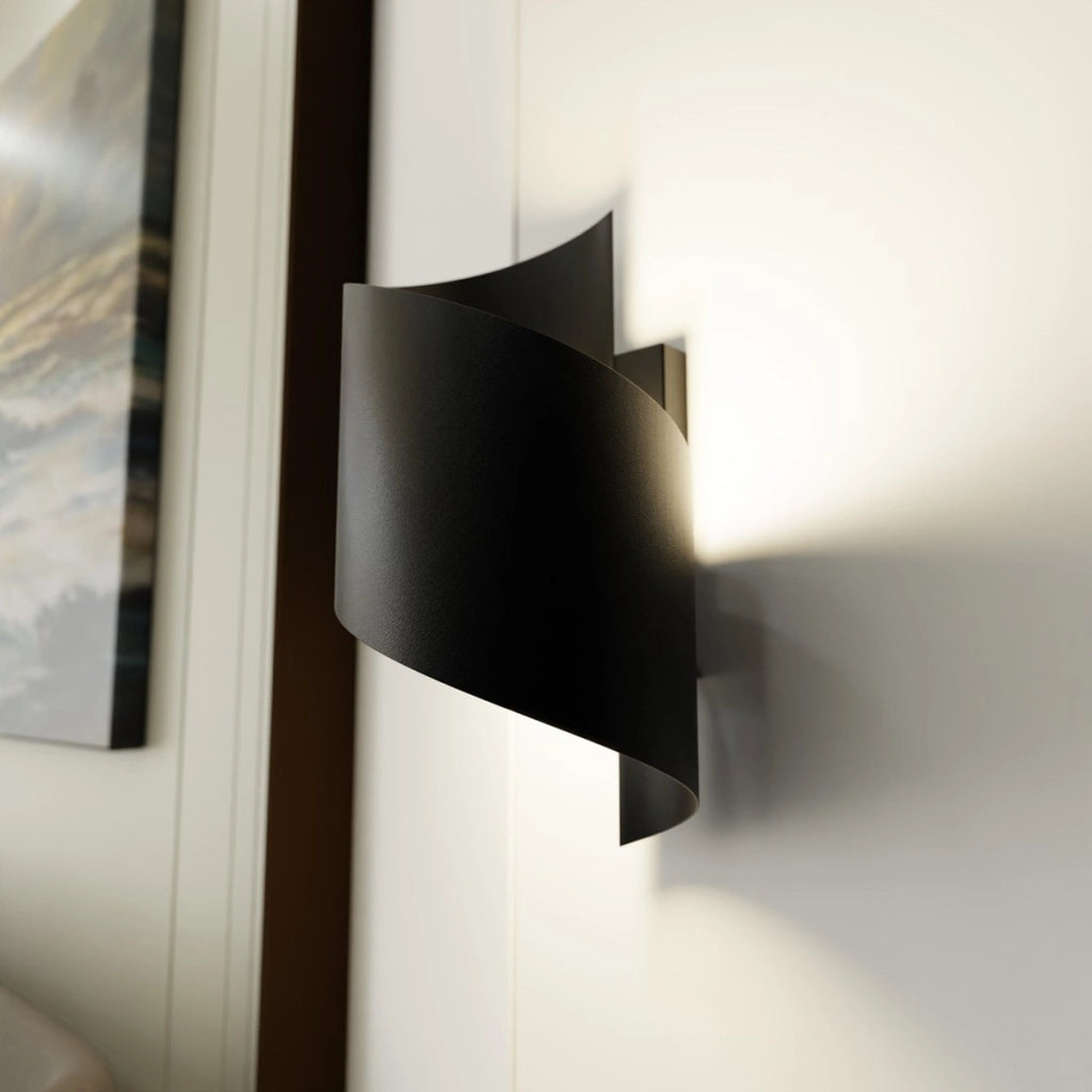 Lampada a parete Spiner in acciaio nero opaco