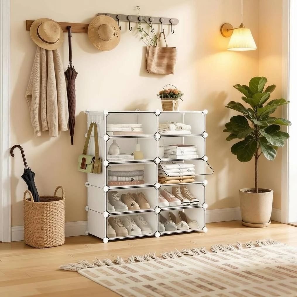 Scarpiera modulare ULEVR 40x30x170 cm con 10 scomparti e ante, in PP e metallo, bianca