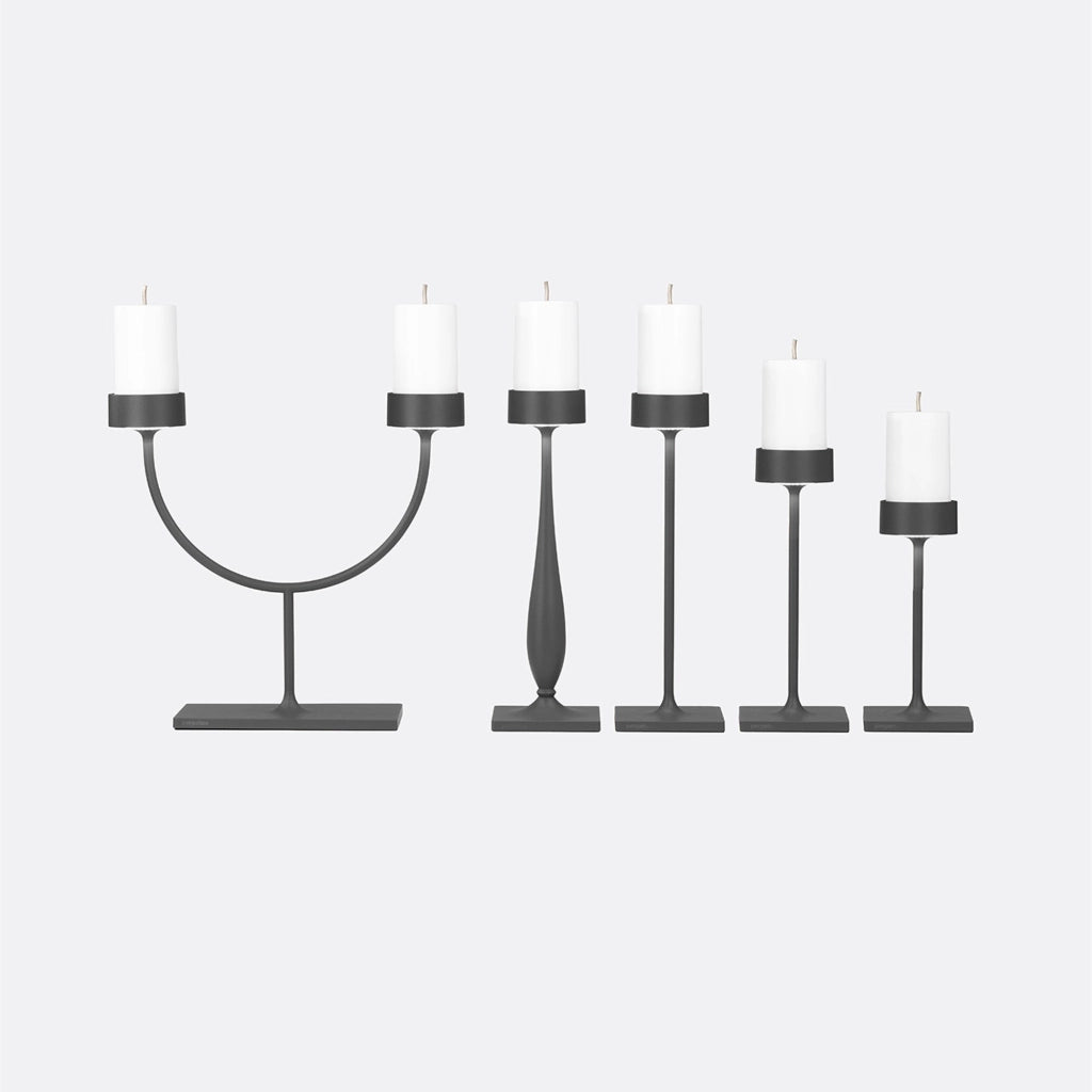 Perpetua Lampada da tavolo ricaricabile Midi design senza fili in alluminio pressofuso colore nero con sistema batteria sostituibile a incastro