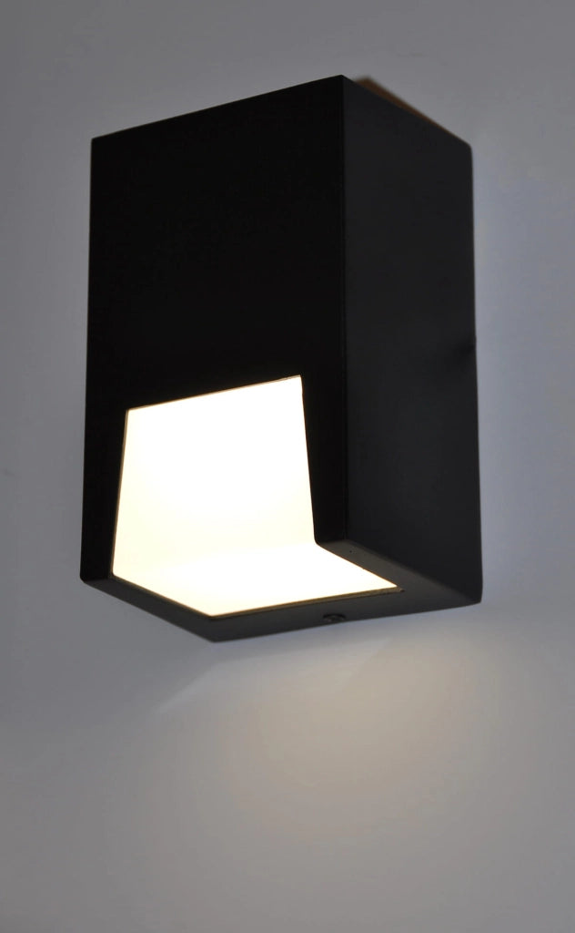 Applique esterna moderna nera GU10 IP44 Kaja SLOT K-8144