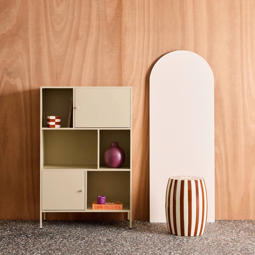 Credenza industriale in metallo con 6 scomparti, crema