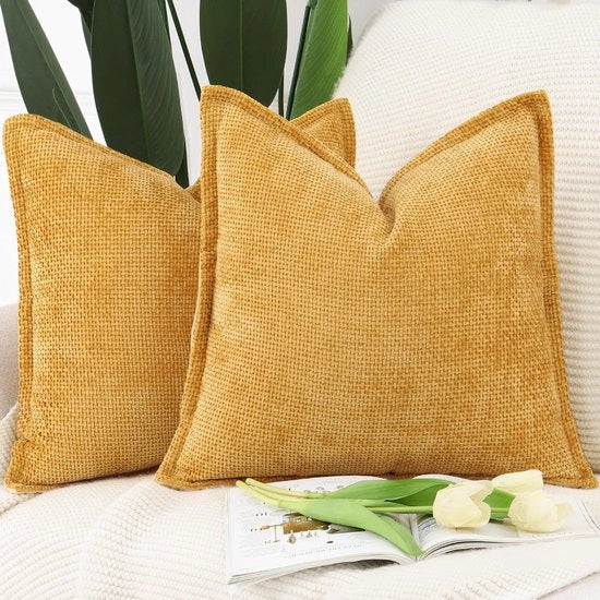 Set di 2 cuscini di stile con frange in chenille e flanella per salotto e camera da letto, giallo, 50 x 50 cm