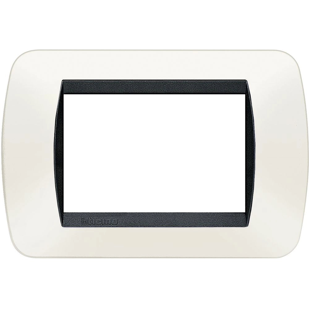 Placca living light international 3 posti tecnopolimero l4803 *** colore bianco, confezione 1