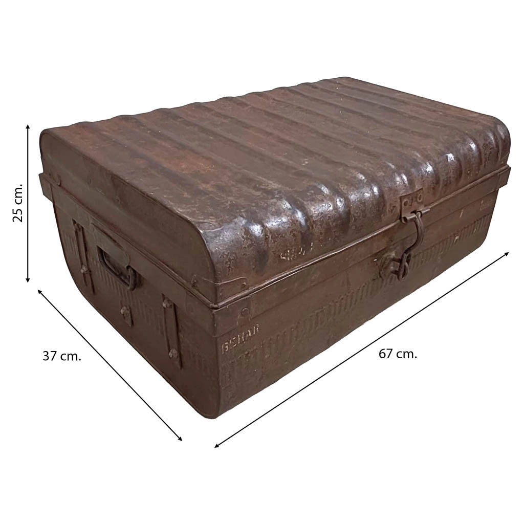 Valigia artigianale in metallo, 67x37x25h cm