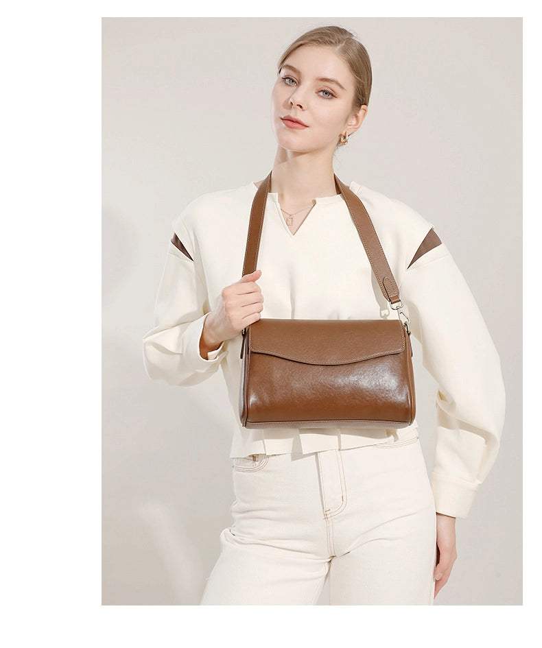 Borsa a tracolla da donna in vera pelle marrone