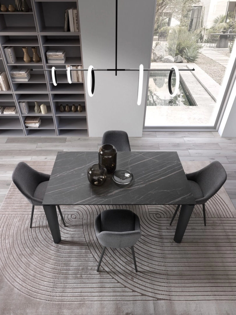 Tavolo allungabile Horus con piano in ceramica su vetro marmo portoro nero e struttura in metallo antracite 160-240 cm - Design Moderno