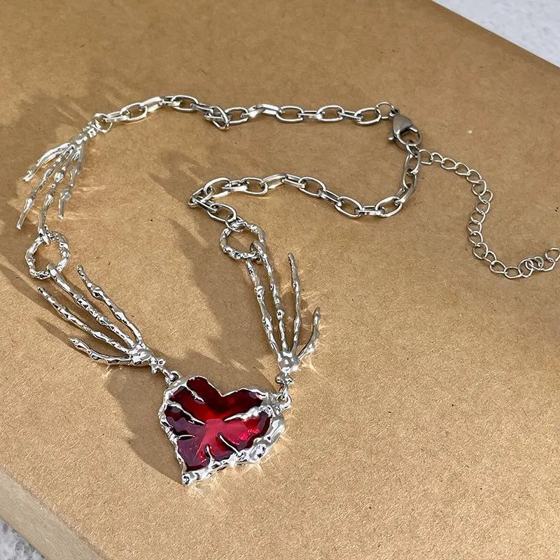 Collana con ciondolo a forma di cuore rosso fatto a mano, regalo di Natale o compleanno.