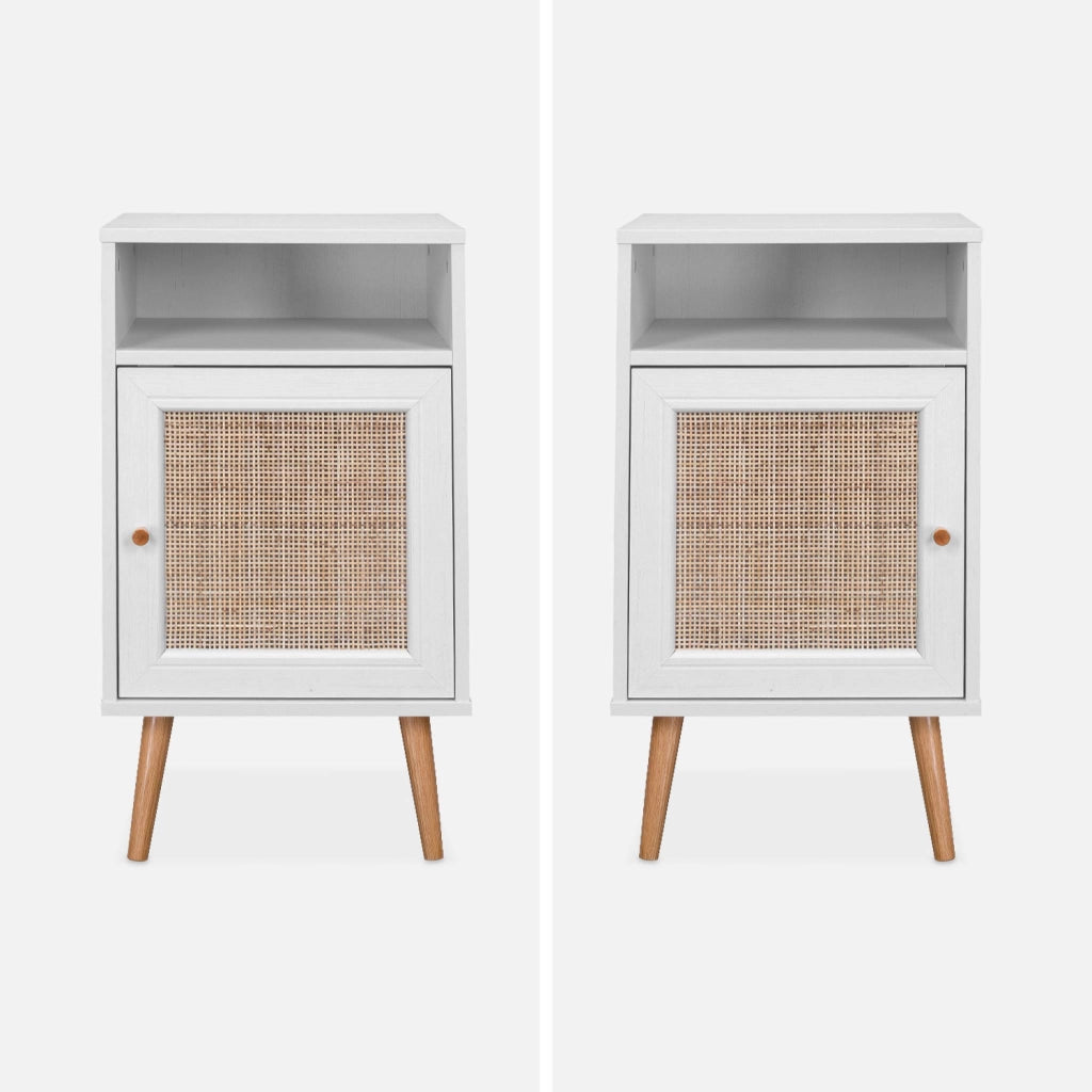 Comodino scandinavo in vimini, bianco sporco