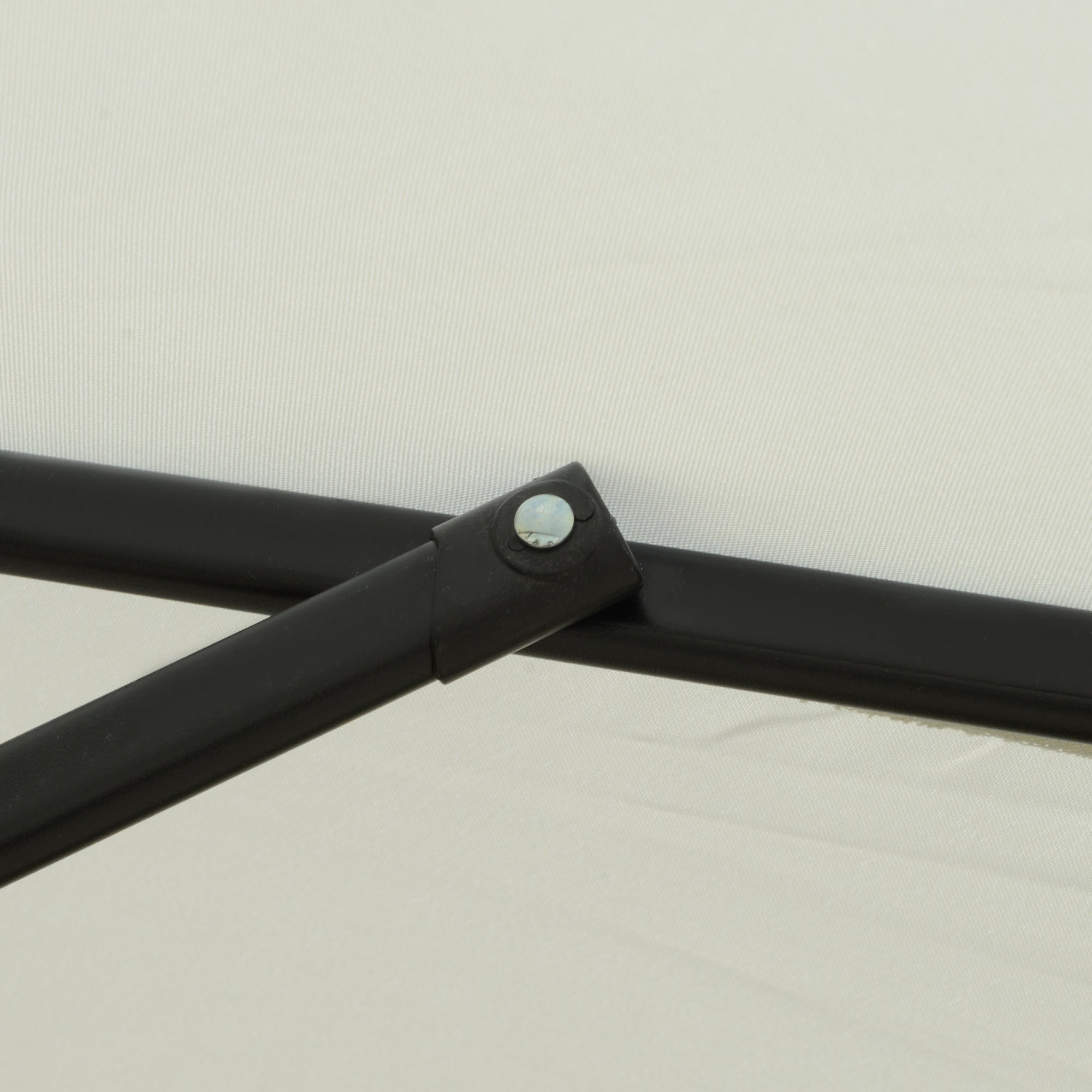 Ombrellone da Giardino Ø266x248,5 cm Inclinabile con Manovella Bianco Crema