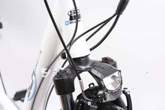 Bici elettrica SCH E-Moving 28'' city Bianca