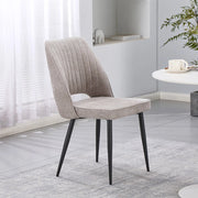 Set 4 Sedia Naila beige con Schienale Trapuntato a Righe Verticali e Gambe in Metallo Nero