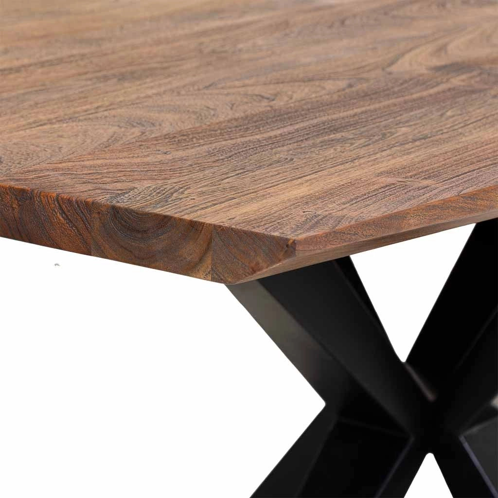 Tavolo da pranzo bordo conico in legno di acacia con finitura ruggine 160x90x76