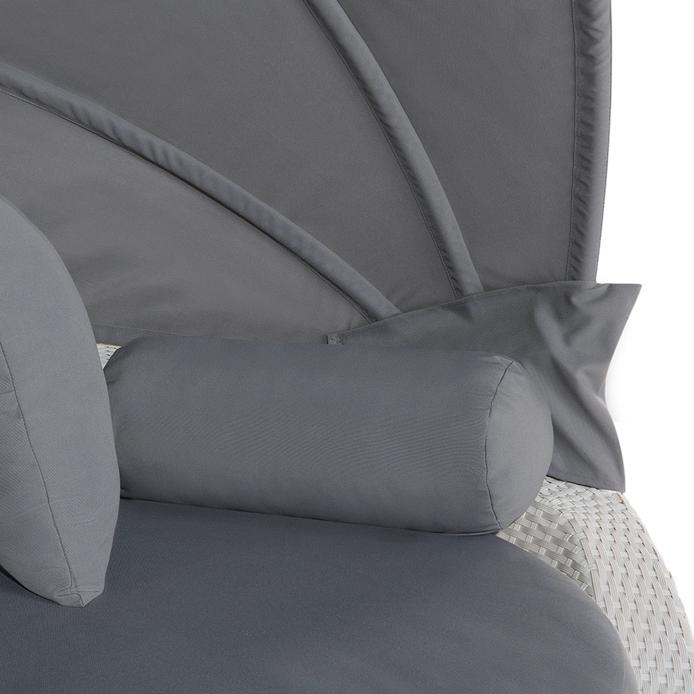 Lettino da giardino in finto rattan bianco e grigio con cuscini resistente agli agenti atmosferici