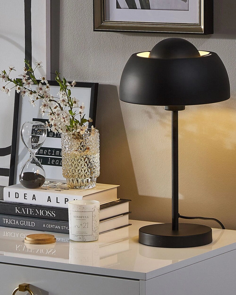 Lampada da Tavolo Comodino Luce in Metallo Nero Base Rotonda Cupola Paralume Industriale
