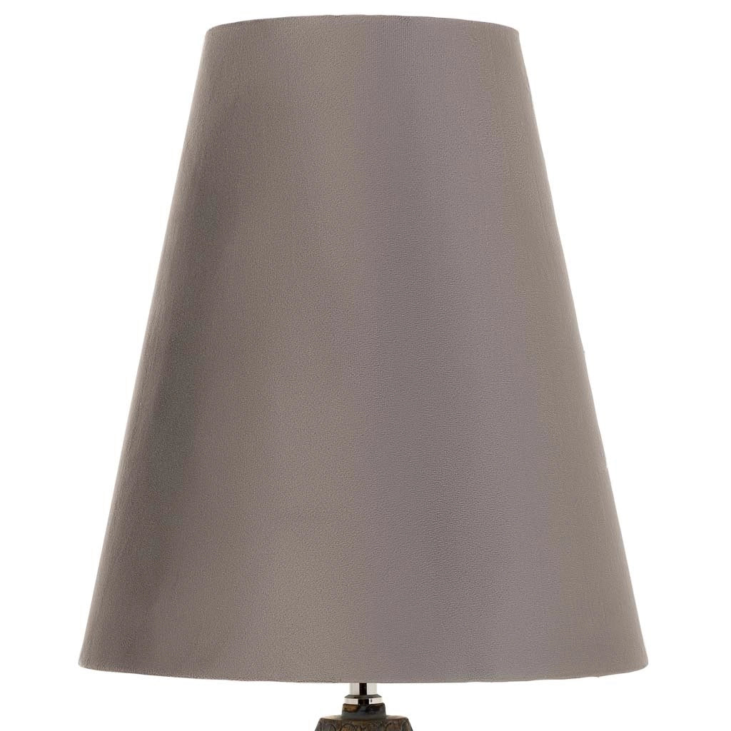 Lampada da tavolo in poliresina dorata