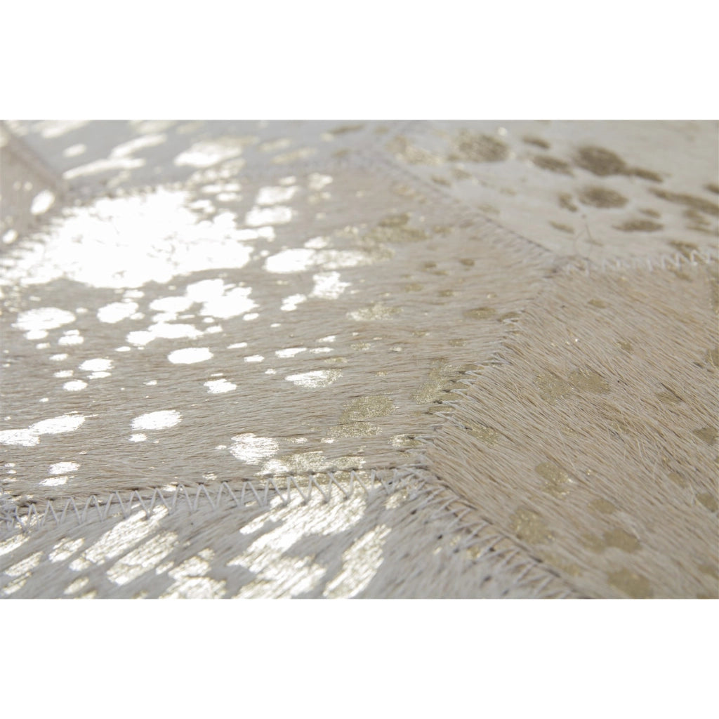 Tappeto Dazzle in Pelle Avorio e Oro con Motivo Esagonale