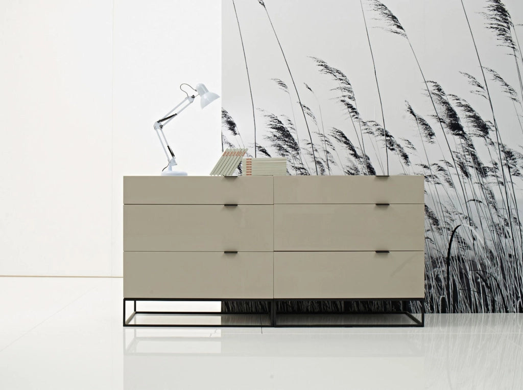 Cassettiera legno grigio e acciaio nero